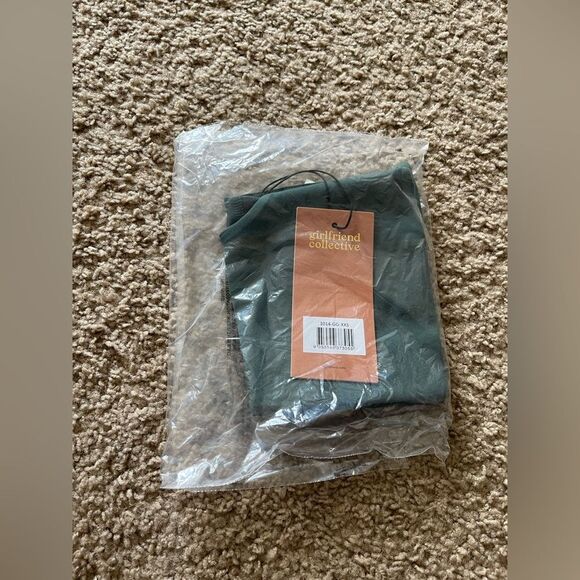 NEW Girlfriend Collective Bianca One Shoulder Bra - Terrace 
XXS - Picture 4 of 4